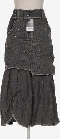 Orwell Skirt in M in Black: front