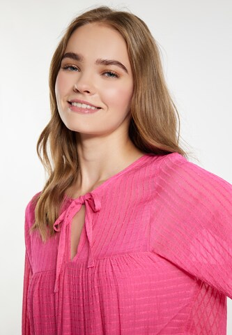 IZIA Dress in Pink