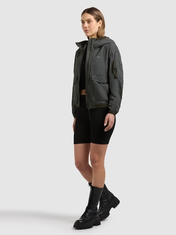 khujo Kurtka przejściowa 'Vona' w kolorze zielony