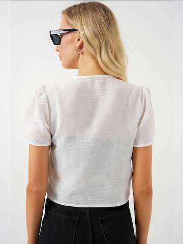 Bigdart Bolero in White