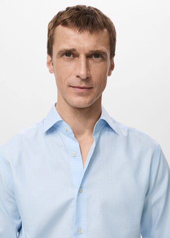 MANGO MAN Regular fit Button Up Shirt 'Donosti' in Blue