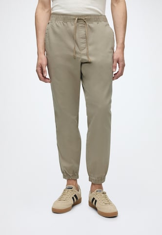 GAP - Tapered Calças 'ESSENTIAL' em castanho: frente