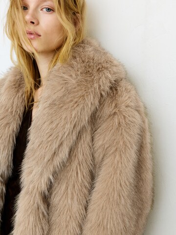 Pull&Bear Mantel in Grau