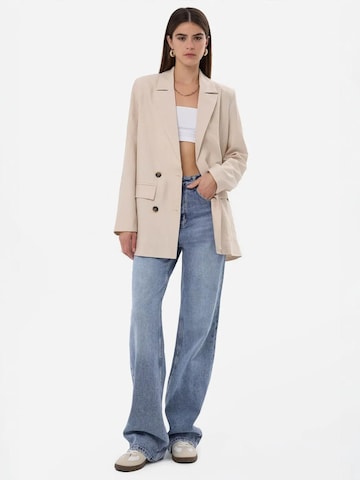 Hiccup Blazer in Beige