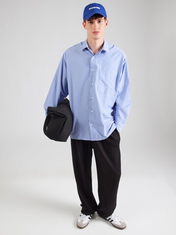 Comfort fit Camicia di TOPMAN in blu