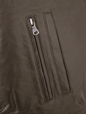 Gilet 'Gero' di MADDOX in marrone