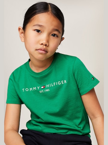 TOMMY HILFIGER Regular T-Shirt 'ESSENTIAL' in Grün
