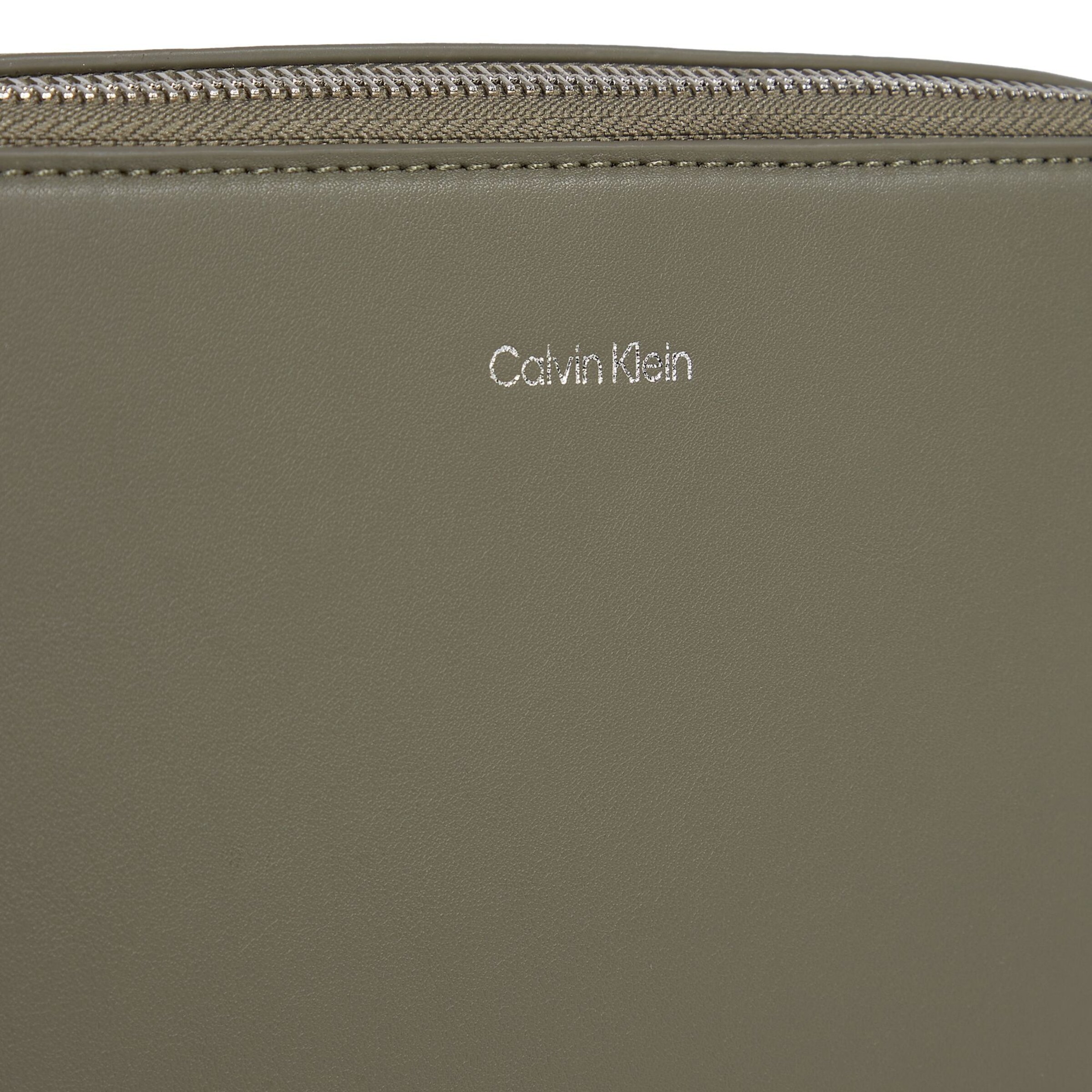 Calvin Klein Crossbody Bag in Green
