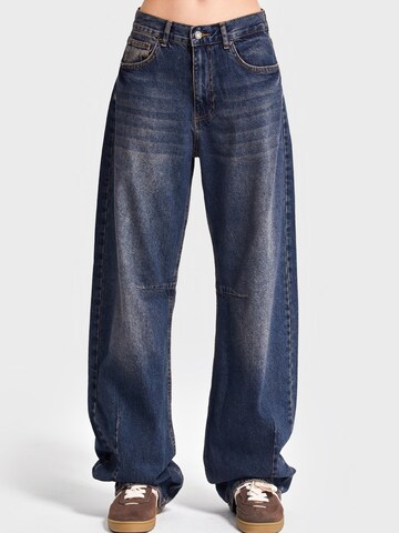 IT'S BASIC Baggy Jeans 'LUNA Baggy Mid Rise' in Blauw