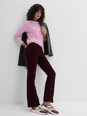 Bootcut Pantaloni di bonprix in rosso: frontale