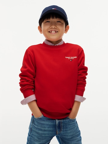 TOMMY HILFIGER Sweatshirt 'Essential' in Rot: Vorderseite