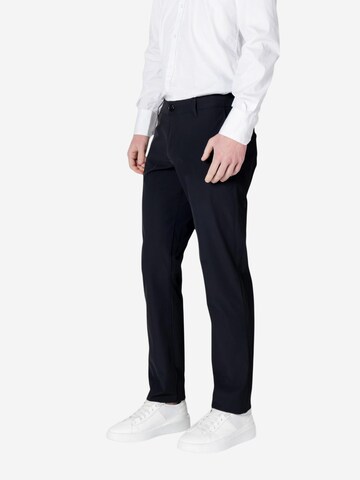 regular Pantaloni '8NZP49 ZNYZZ' di ARMANI EXCHANGE in nero