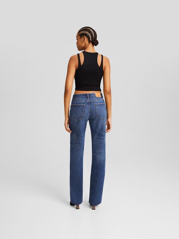 Bershka Regular Jeans in Blau