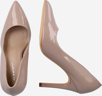 Pumps de la GLAMOROUS pe bej