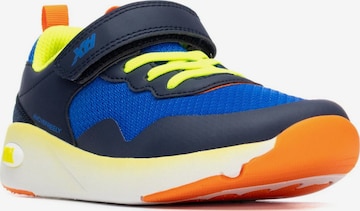 Xti Sneaker in Blau: Vorderseite