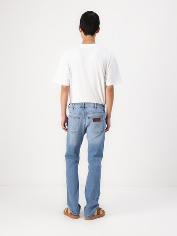 mėlyna WRANGLER Standartinis Džinsai 'GREENSBORO': galas