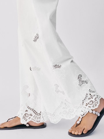 Pull&Bear Loose fit Pants in White