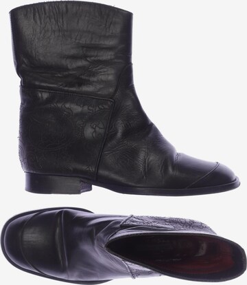 Dries Van Noten Dress Boots in 36,5 in Black: front