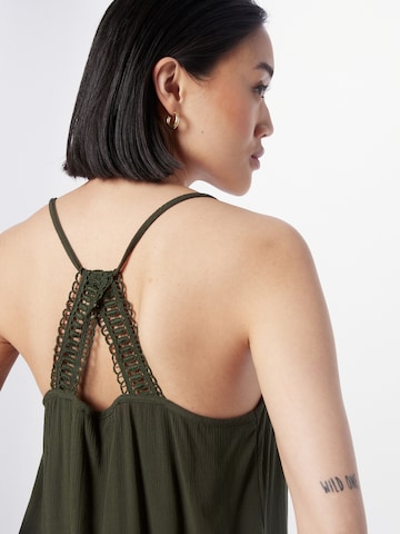 ABOUT YOU Top 'Fabienne' in Green