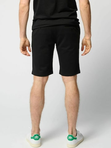 TEESHOPPEN Szabványos Nadrág ' Performance Shorts ' - fekete