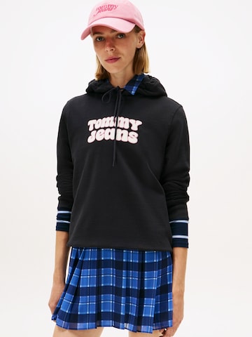 Tommy Jeans Mikina 'ESS' – černá: přední strana