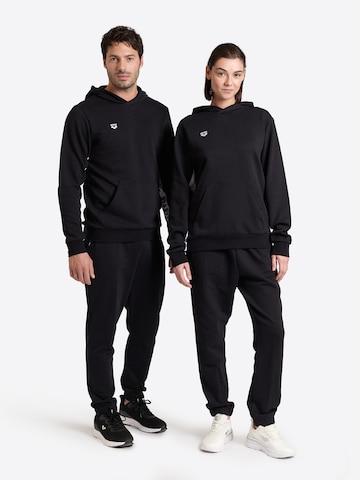 ARENA Sport sweatshirt 'ICONS' i svart