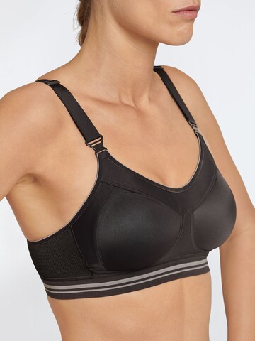 SCHIESSER Minimiser Bra 'High Impact' in Black: front