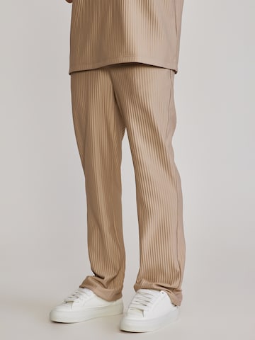 SikSilk Regular Sports trousers in Beige: front