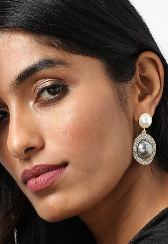 SOHI Earrings 'Gabriella' in Silver