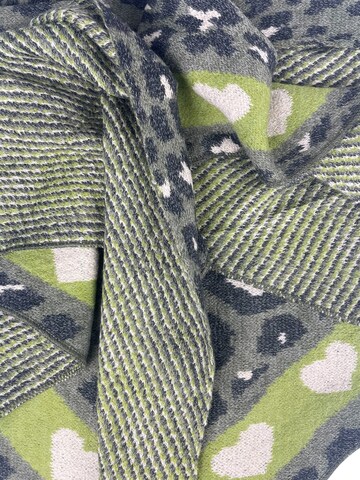 Kumixi Oversized Scarf 'Leo' in Green