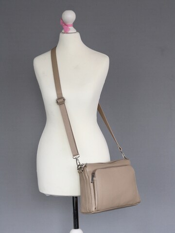 Adel Bags Shoulder Bag 'Becky' in Brown