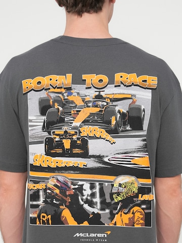 HOLLISTER Tričko 'F1 MCLAREN' - Sivá