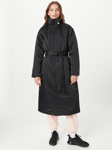 Nike Sportswear Ανοιξιάτικο και φθινοπωρινό παλτό σε μαύρο: μπροστά