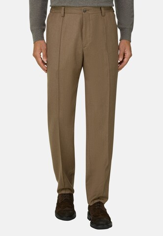 Boggi Milano Slim fit Chino trousers in Beige: front