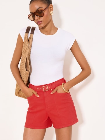 Lipsy Regular Shorts in Rot