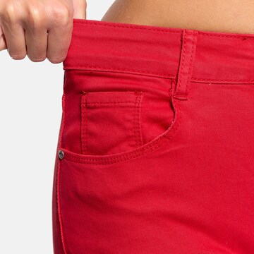 Elara Skinny Jeans in Red