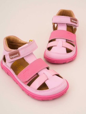 Sandale 'Vic' de la BISGAARD pe roz