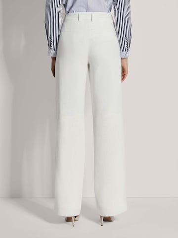 Loosefit Pantalon à pince MADELEINE en blanc