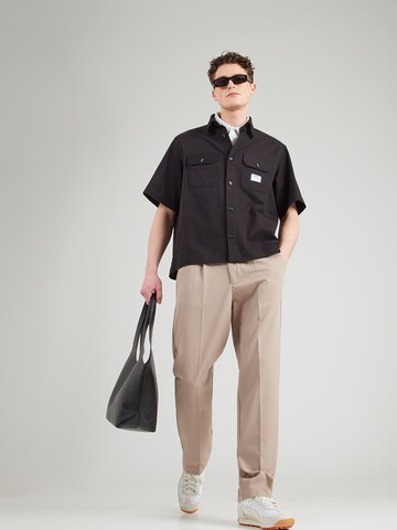 HUGO Comfort Fit Πουκάμισο 'Ekyno' σε μαύρο