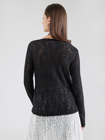 Tricou de la s.Oliver pe negru