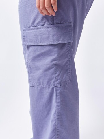 Dr. Denim Plus Loosefit Hose 'Donna Cargo Plus'‌ in Lila