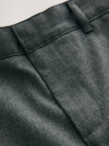 Regular Pantalon CLARKS en gris