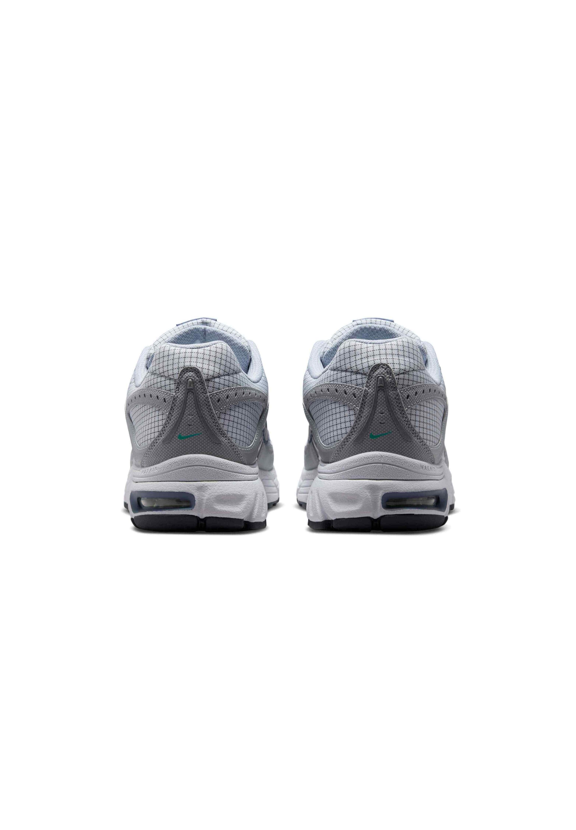 Nike Sportswear Matalavartiset tennarit 'AIR MAX MOTO 2K' värissä harmaa