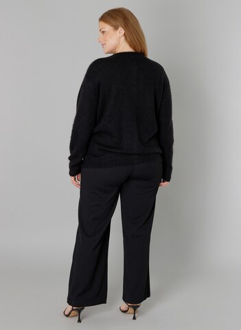 BASE LEVEL CURVY Knit Cardigan in Black