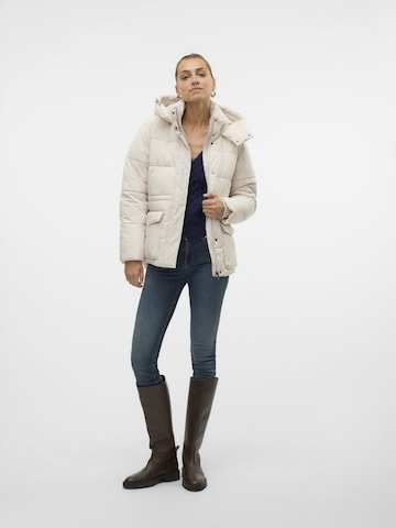 VERO MODA Зимняя куртка 'DIANA' в Белый