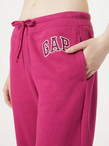 GAP - Tapered Calças 'HERITAGE' em vermelho