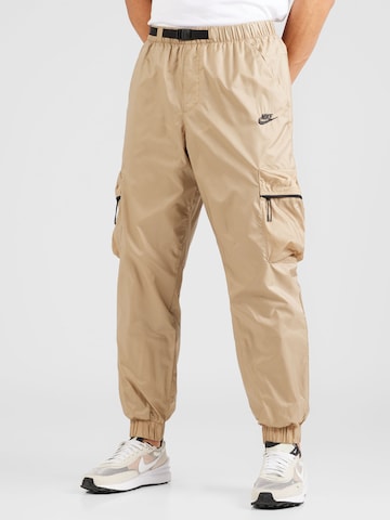 Nike Sportswear Tapered Cargo trousers in Green: front