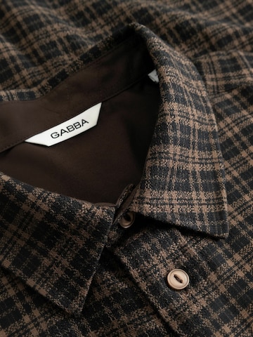 GABBA Comfort Fit Shirt ' sven ' in Braun