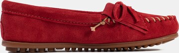 Minnetonka - Mocassins 'Kilty' em vermelho