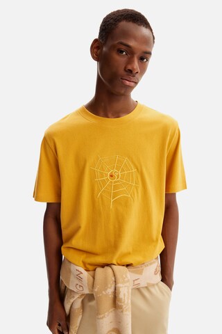 T-Shirt 'Web Heart' Desigual en jaune